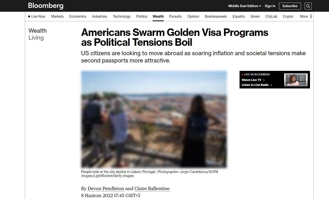 Americans Swarm passvisa Programs as Political Tensions Boil